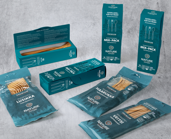 Pakkausilmeen uudistus. Kuvassa Nature Line Cutlery pakkauksia.