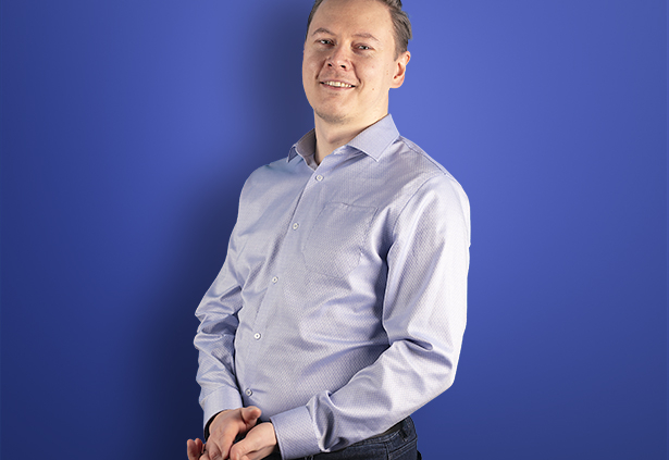 Kuvassa Arttu Mannila.